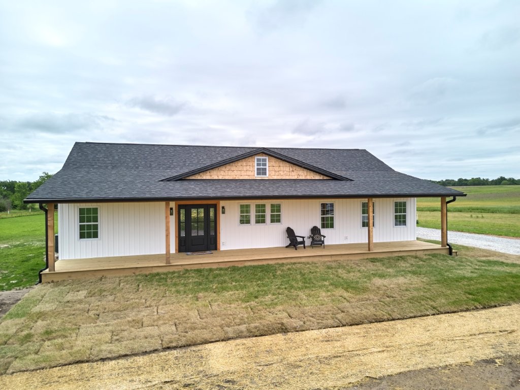 32526 Hwy A cabin